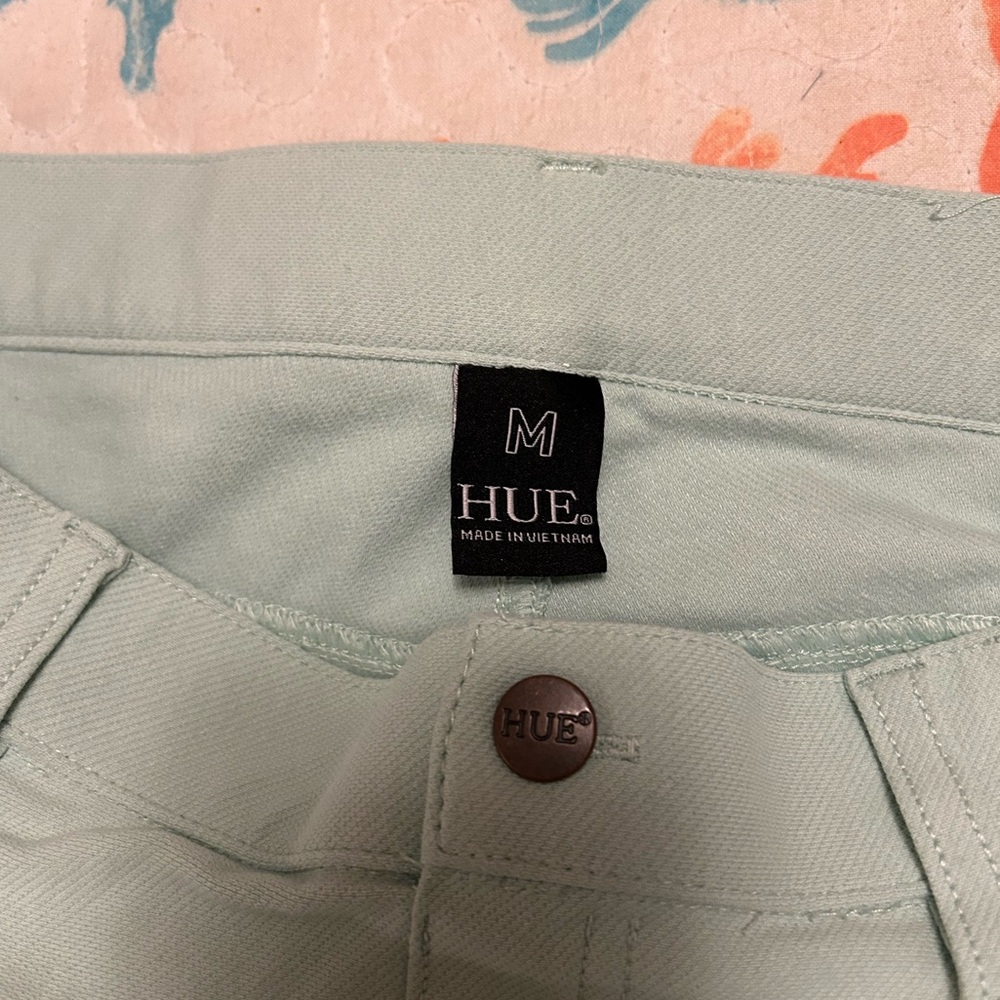 HUE Mint Green Cropped Skinny Capris - Picture 6 of 7